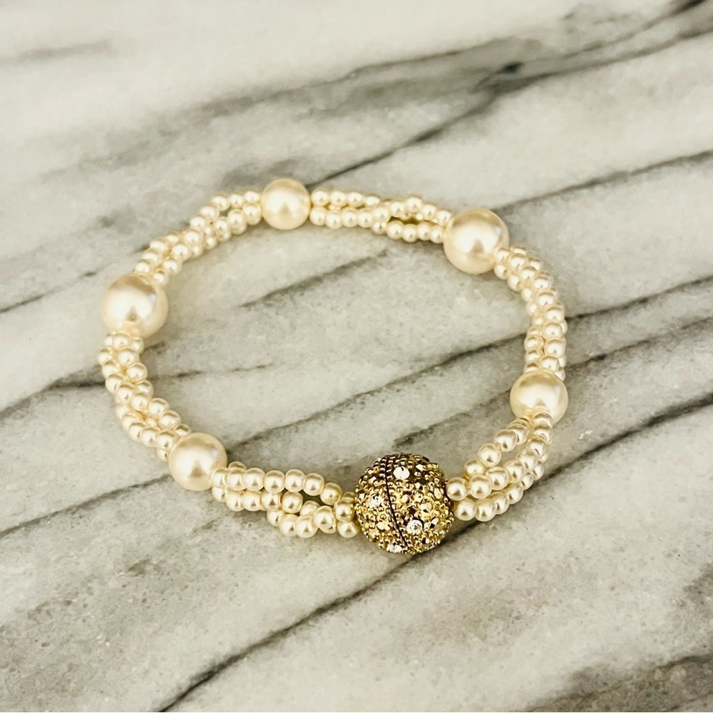 Vintage Faux Pearl Beaded Bracelet Ornate Gold Toned Magnetic Clasp Pave‎ Accent